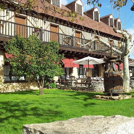Apartamentos El Mirador Del Soto Sotoserrano Екстериор снимка